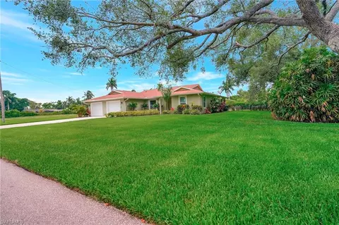 787 Overriver Dr, North Fort Myers, FL 33903
