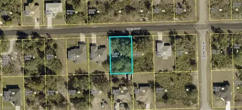 2707 48th St W, Lehigh Acres, FL 33971