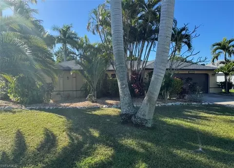 1708 SE 8th St, Cape Coral, FL 33990