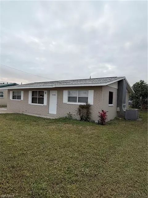 1126 Florida Ave, Clewiston, FL 33440