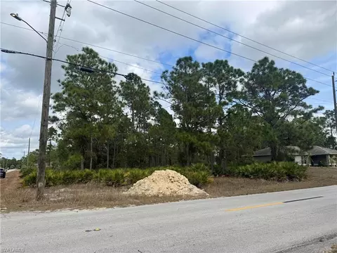 706 W 17th St, Lehigh Acres, FL 33972 photo 3