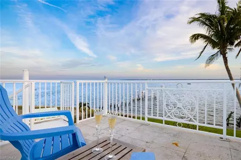 3569 San Carlos Dr, Saint James City, FL 33956