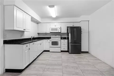 1100 Pondella Rd #908, Cape Coral, FL 33909