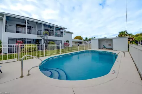 1202 Cape Coral Pkwy W #206, Cape Coral, FL 33914