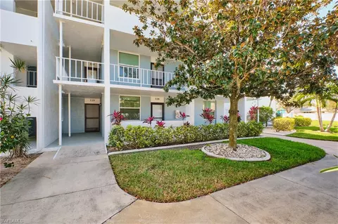 5959 Winkler Rd #118, Fort Myers, FL 33919
