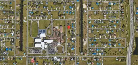 1801 NE 12th Pl, Cape Coral, FL 33909