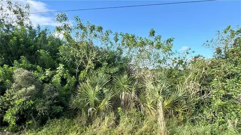4106 11th St W, Lehigh Acres, FL 33971
