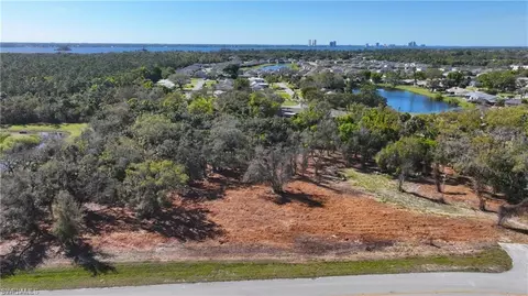16440 Daughtreys Creek Rd, North Fort Myers, FL 33917