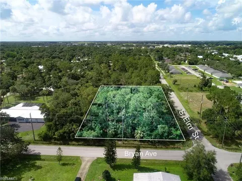 S Elm St, Labelle, FL 33935