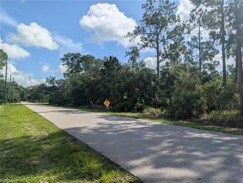 S Elm St, Labelle, FL 33935 photo 4