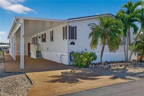 3088 Skipper Ln, Saint James City, FL 33956