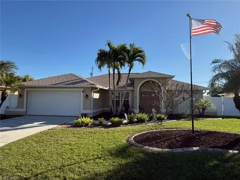 3011 SE 8th Pl, Cape Coral, FL 33904