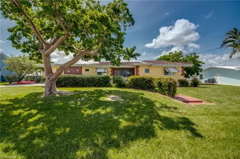 2809 Cheryl St, Matlacha, FL 33993