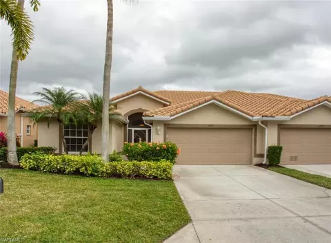 10307 White Palm Way, Fort Myers, FL 33966