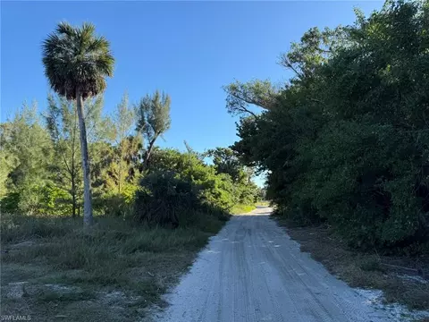 151 Swallow Dr, Captiva, FL 33924 photo 6
