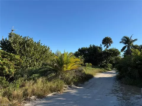 151 Swallow Dr, Captiva, FL 33924 photo 9