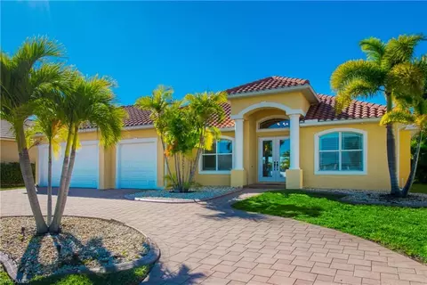 5314 SW 22nd Pl, Cape Coral, FL 33914