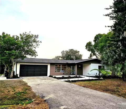 2114 Davis Blvd, Fort Myers, FL 33905