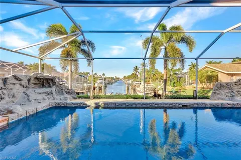 907 SW 51st Ter, Cape Coral, FL 33914