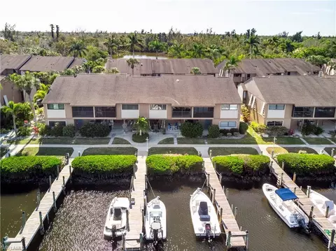 7564 Captains Harbor Dr, Bokeelia, FL 33922