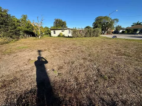 3317 Handy Ct, Fort Myers, FL 33916