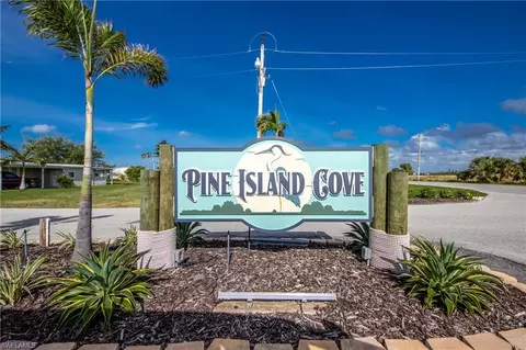 7156 Cobiac Dr, Saint James City, FL 33956