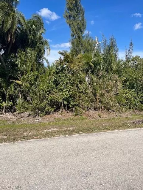 7165 Congdon Rd, Fort Myers, FL 33908