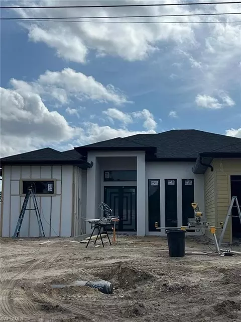 630 SW 15th St, Cape Coral, FL 33991