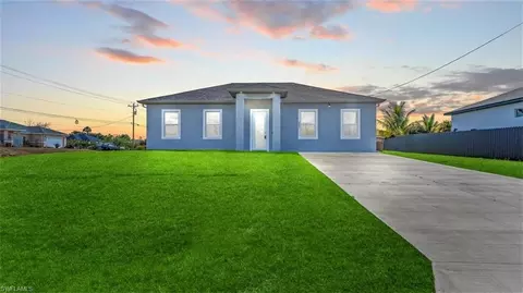 2501 26th St W, Lehigh Acres, FL 33971