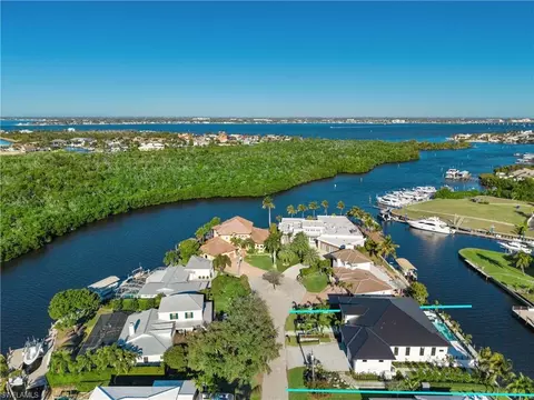 111 Montrose Dr, Fort Myers, FL 33919