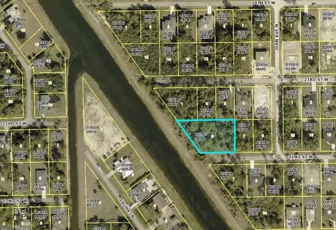 2800 Mable Ave N, Lehigh Acres, FL 33971