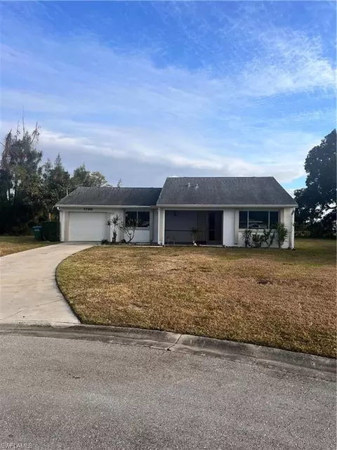 1730 NE 6th Ter, Cape Coral, FL 33909