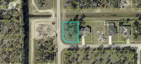 505 Allison St E, Lehigh Acres, FL 33974