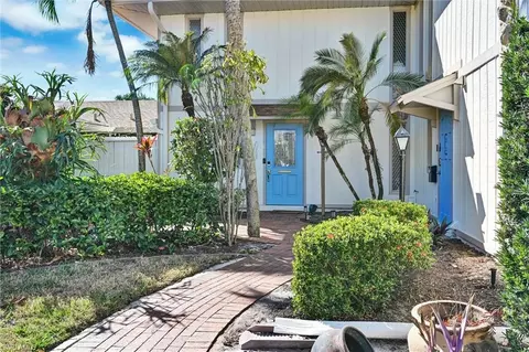 4265 Island Cir #B, Fort Myers, FL 33919