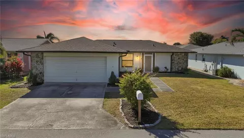 9793 Deerfoot Dr, Fort Myers, FL 33919