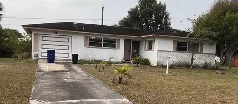 4958 Howard St, Fort Myers, FL 33905