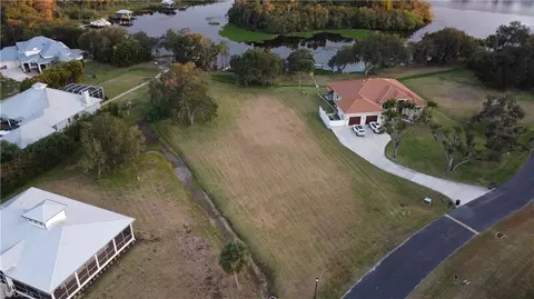 16520 Oakview Cir, Alva, FL 33920