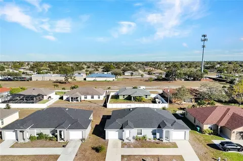 3823 SW 8th Ct, Cape Coral, FL 33914