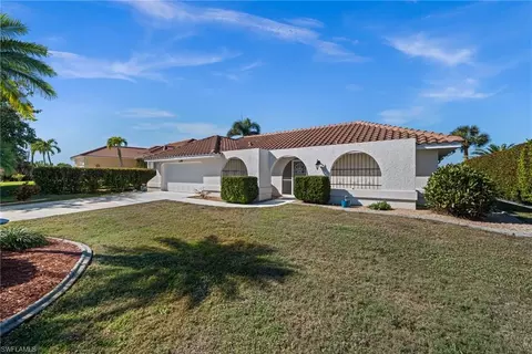 2758 8th Ave, Saint James City, FL 33956