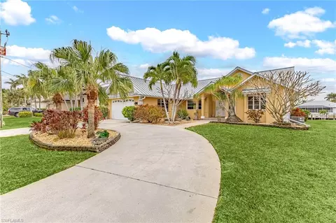 1516 SW 58th St, Cape Coral, FL 33914
