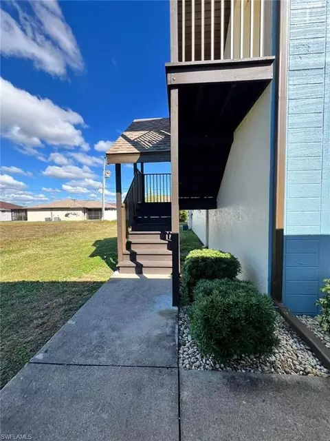 3911 Country Club Blvd #201, Cape Coral, FL 33904