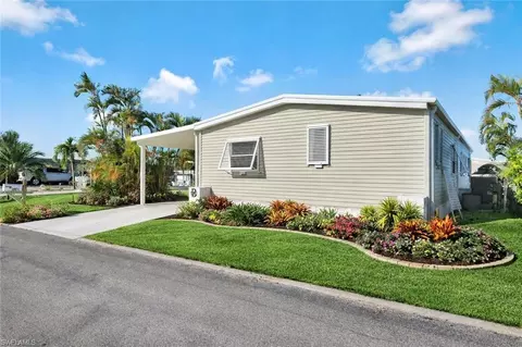 2971 Bounty Ln, Saint James City, FL 33956
