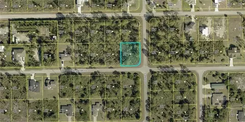 1127 Crestwood St E, Lehigh Acres, FL 33974