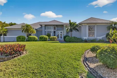 3815 Surfside Blvd, Cape Coral, FL 33914