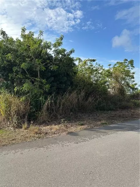 4309 18th St SW, Lehigh Acres, FL 33976