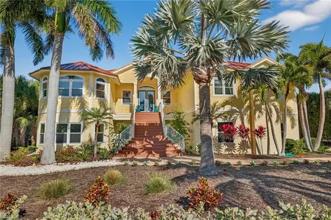2312 Starfish Ln, Sanibel, FL 33957