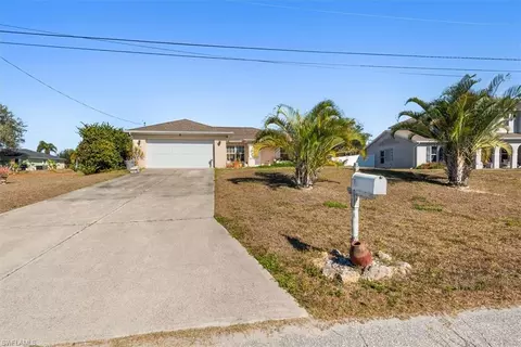 529 NW 18th Pl, Cape Coral, FL 33993
