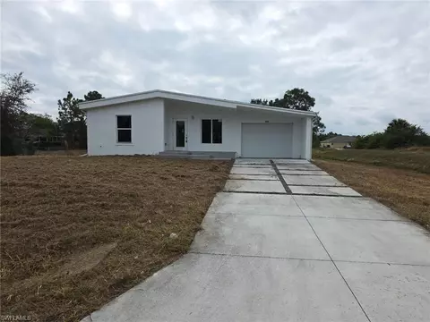 2615 32nd St SW, Lehigh Acres, FL 33976