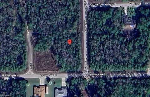 1903 Weller Ave, Lehigh Acres, FL 33972