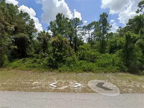 3802 E 14th St, Lehigh Acres, FL 33972